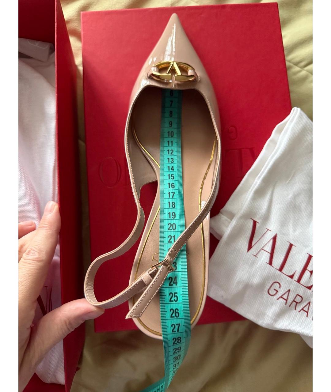 VALENTINO Бежевые туфли из лакированной кожи, фото 5