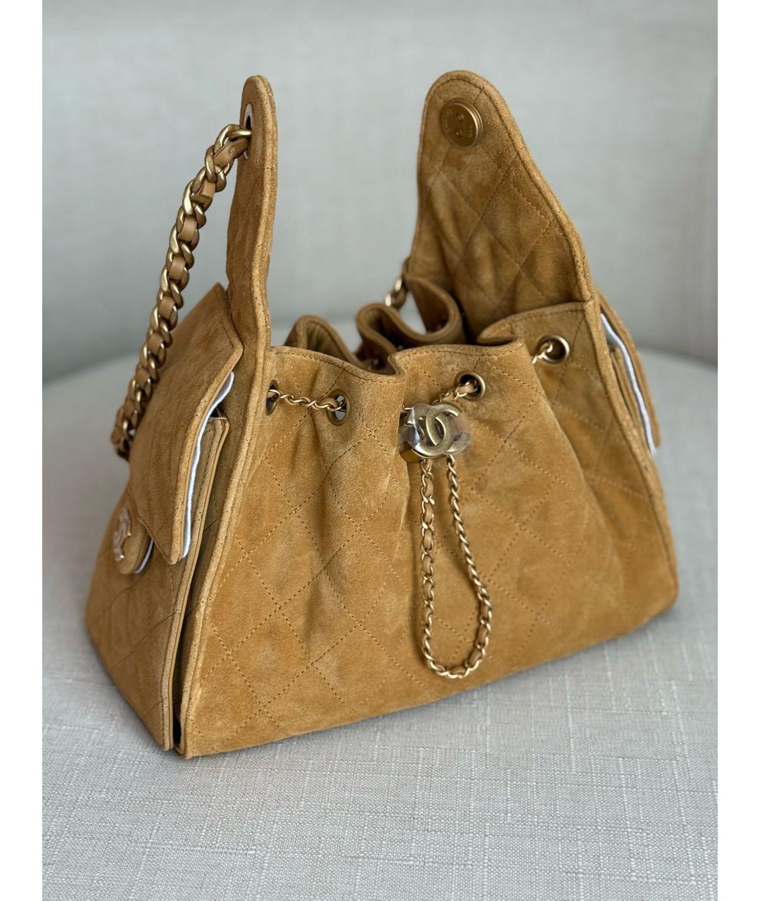 CHANEL Горчичная замшевая сумка через плечо, фото 2