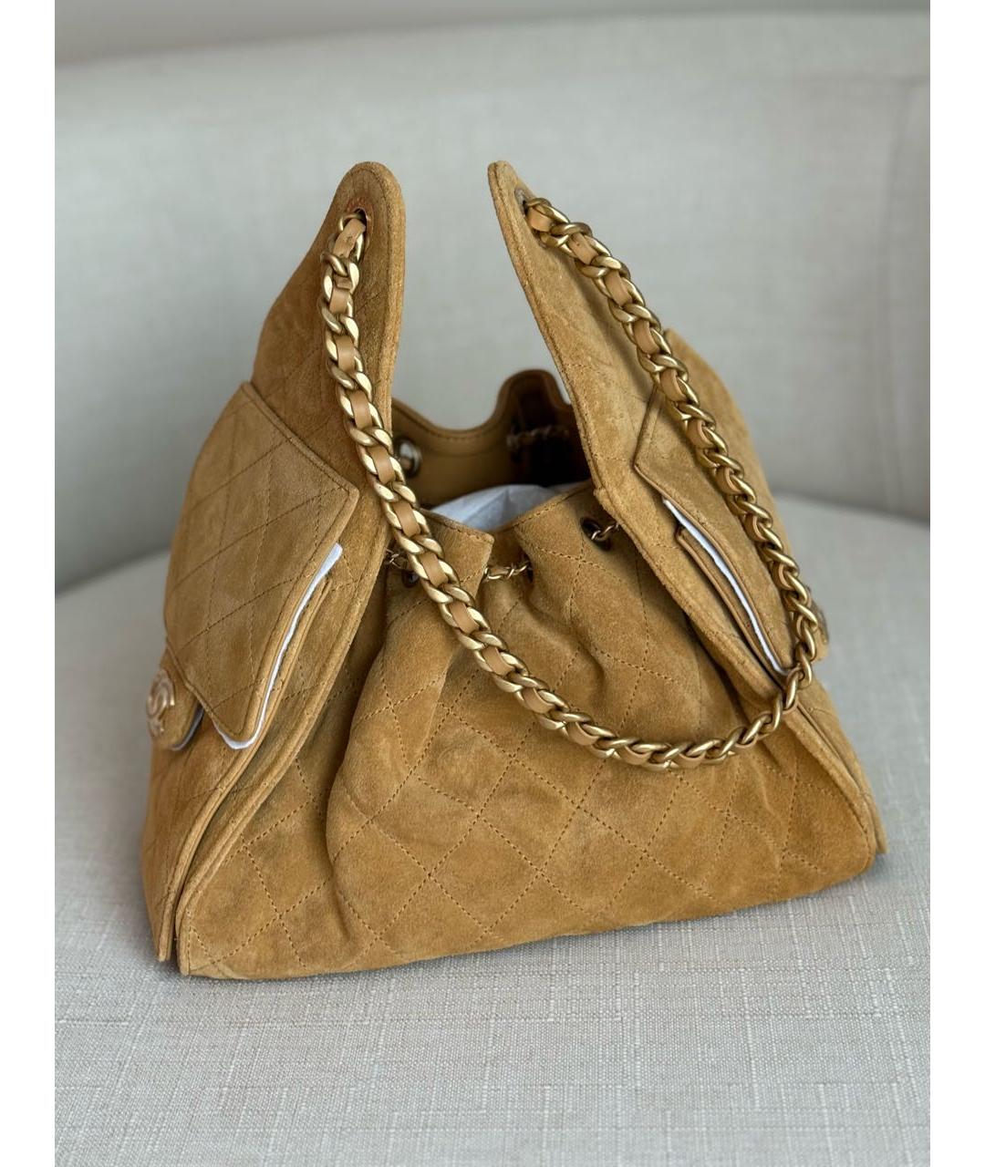 CHANEL Горчичная замшевая сумка через плечо, фото 4