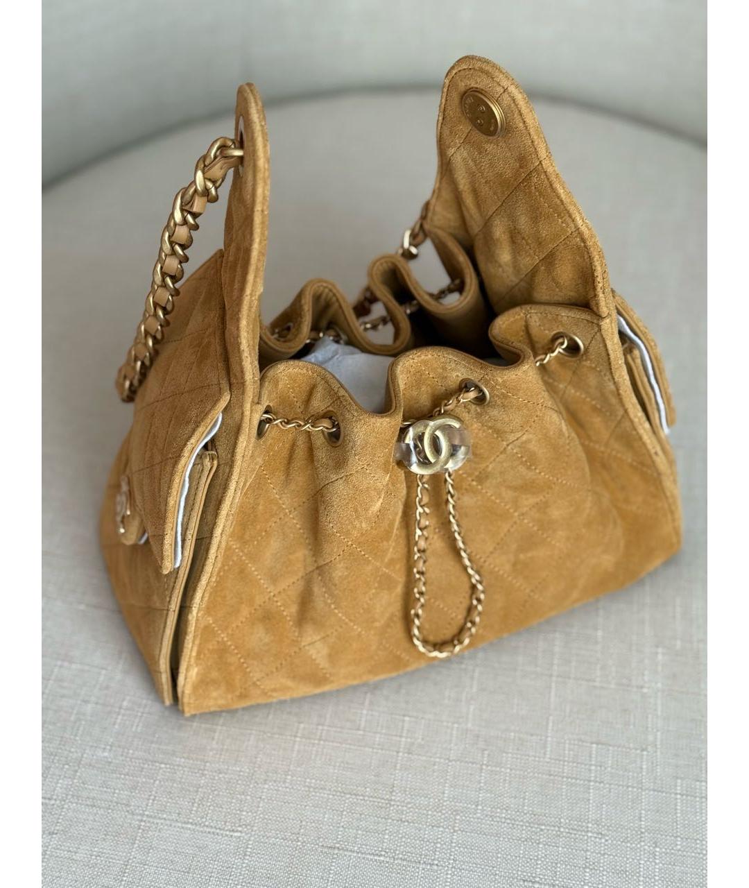 CHANEL Горчичная замшевая сумка через плечо, фото 3