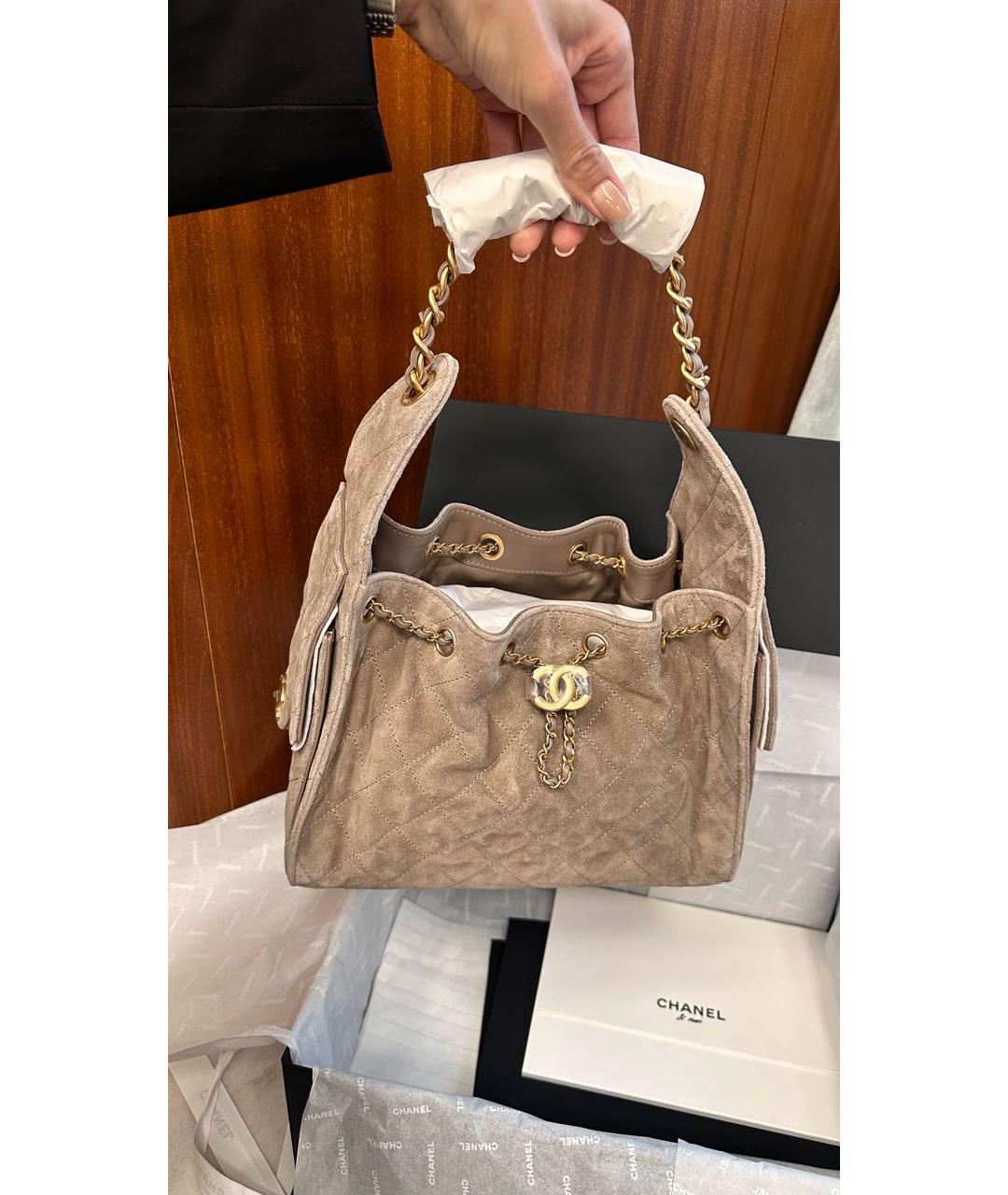 CHANEL Бежевая замшевая сумка тоут, фото 3
