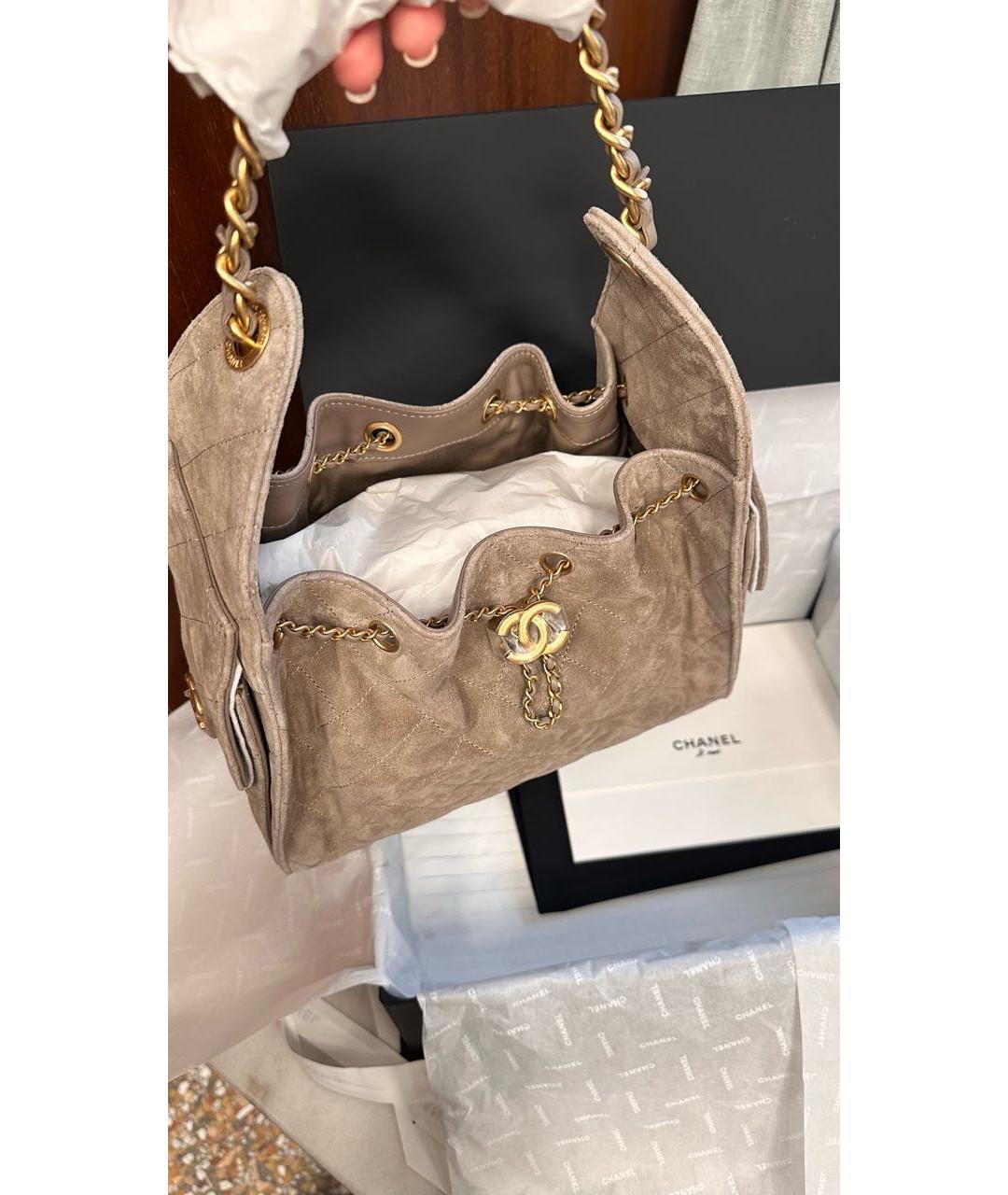 CHANEL Бежевая замшевая сумка тоут, фото 6