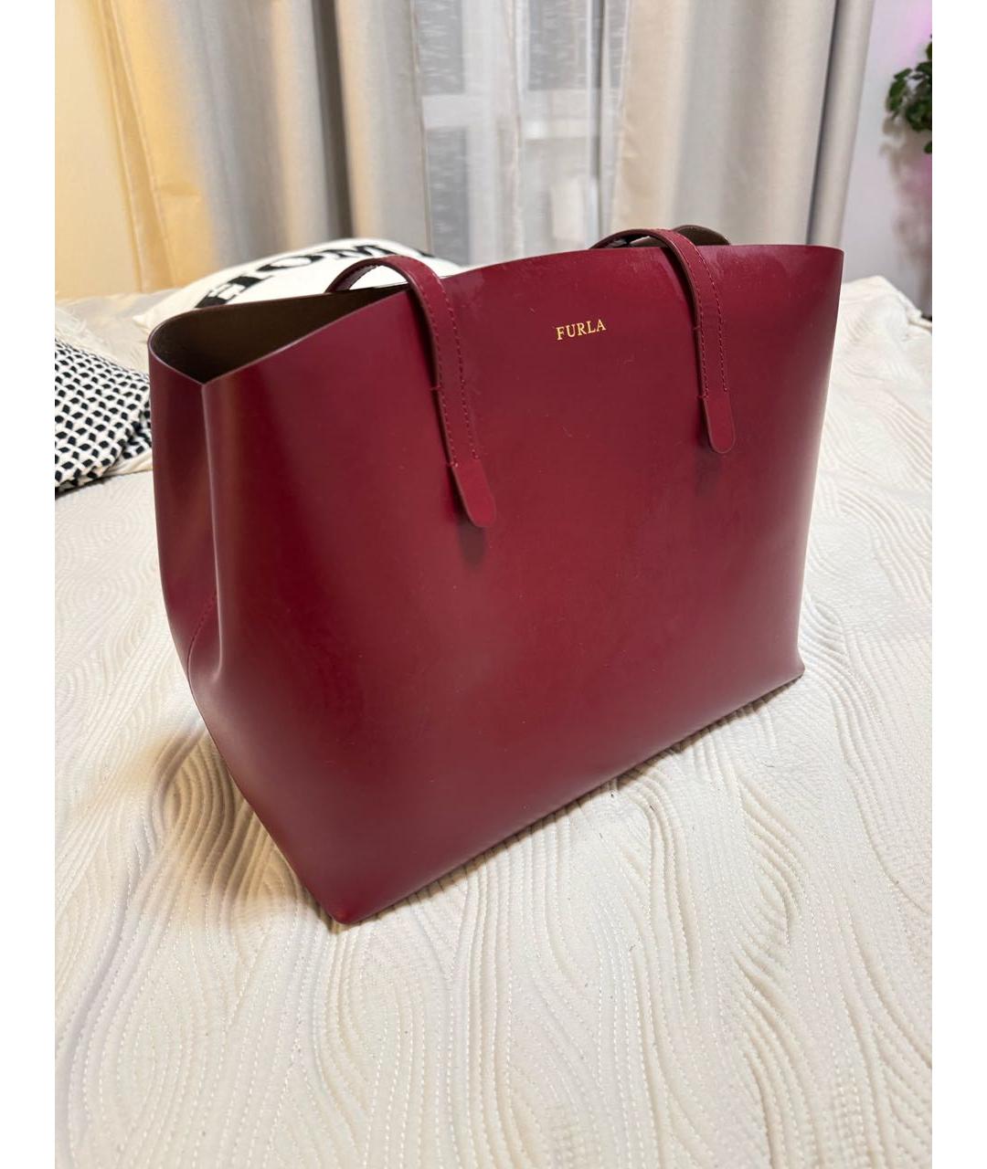 FURLA Бордовая кожаная сумка с короткими ручками, фото 2