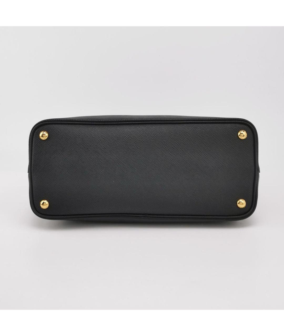 PRADA Черная кожаная сумка с короткими ручками, фото 5