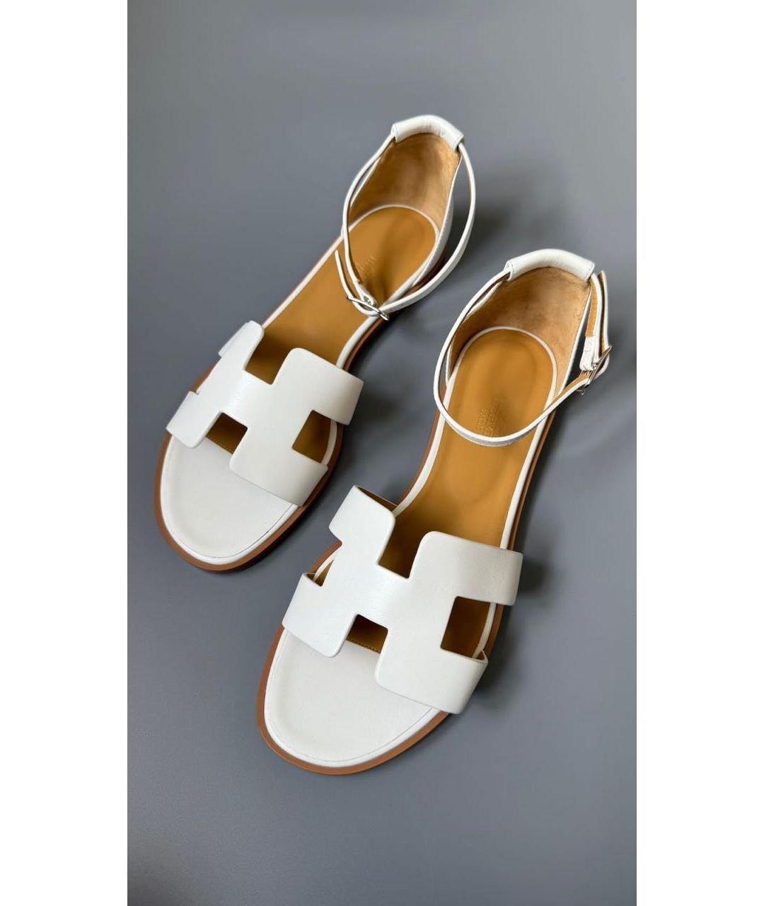 HERMES Белые кожаные сандалии, фото 2