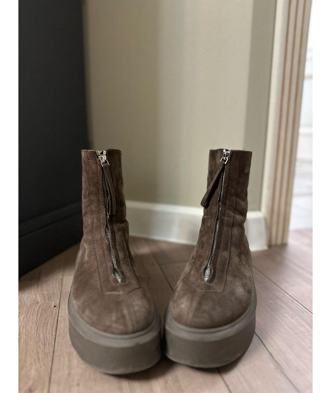 THE ROW Коричневые замшевые ботинки, фото 2