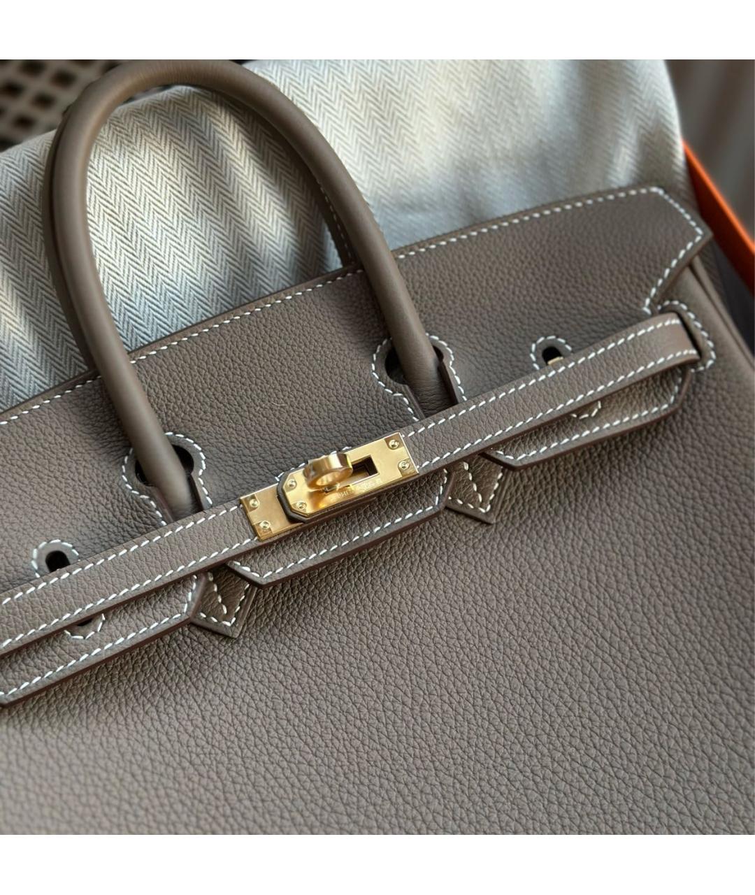 HERMES Серая кожаная сумка с короткими ручками, фото 3