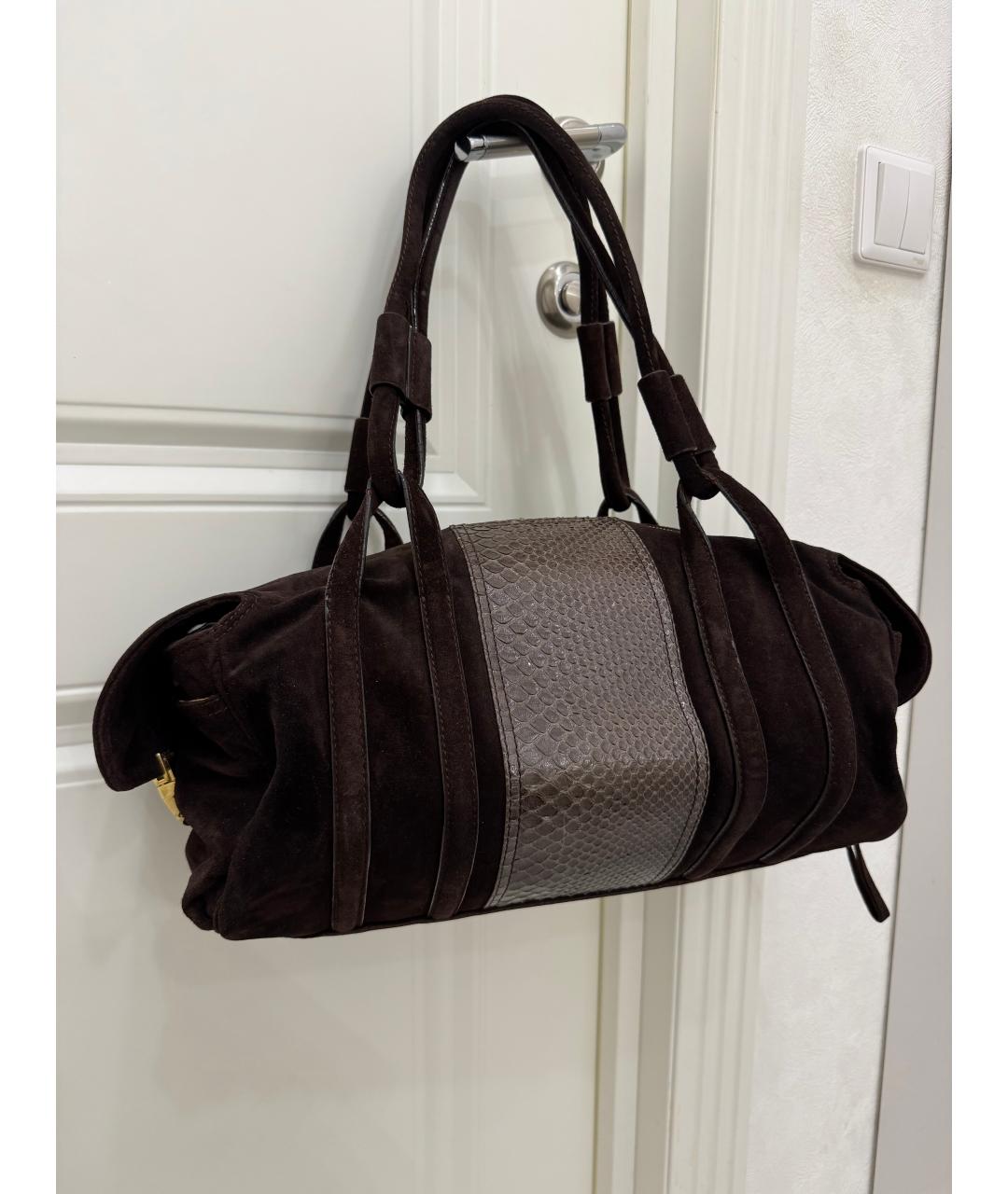 ROBERTO CAVALLI Коричневая замшевая сумка с короткими ручками, фото 3