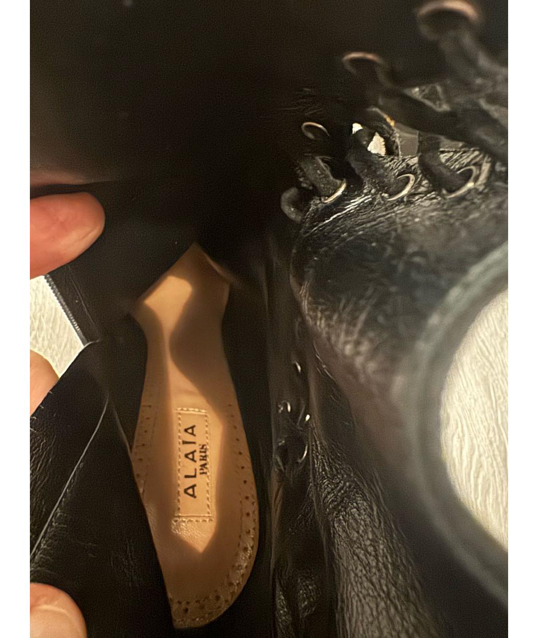 ALAIA Черные замшевые ботильоны, фото 4