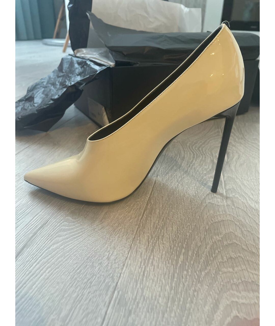SAINT LAURENT Белые туфли из лакированной кожи, фото 9