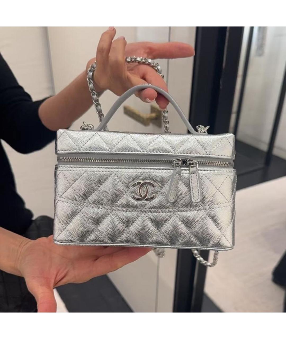 CHANEL Серебряная кожаная сумка через плечо, фото 3