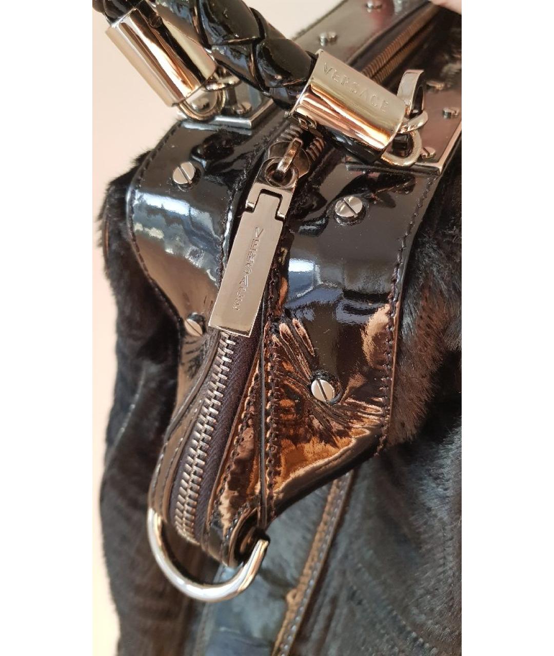 VERSACE Черная меховая сумка с короткими ручками, фото 4