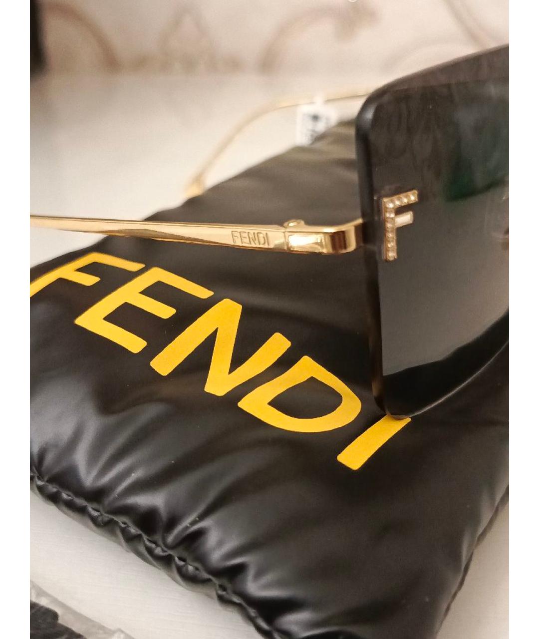 FENDI Золотые металлические солнцезащитные очки, фото 3