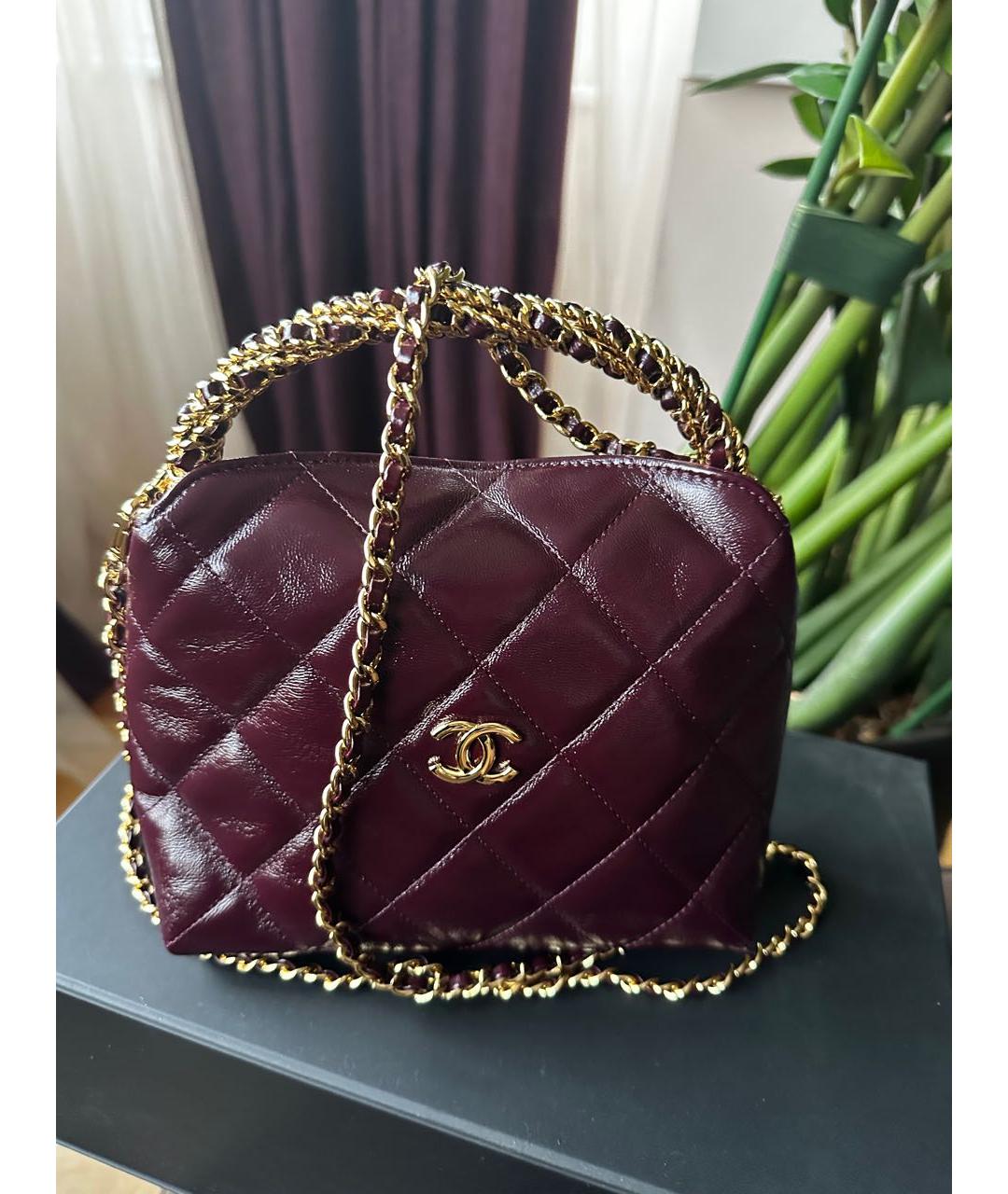 CHANEL Бордовая сумка через плечо из лакированной кожи, фото 7