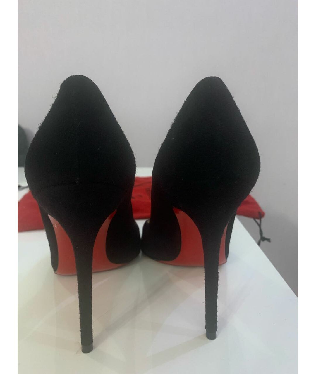 CHRISTIAN LOUBOUTIN Черные замшевые туфли, фото 4