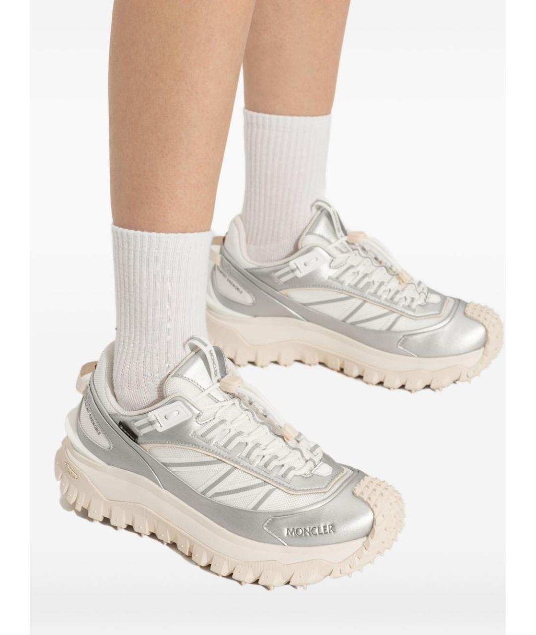 MONCLER Серебряные текстильные кроссовки, фото 3