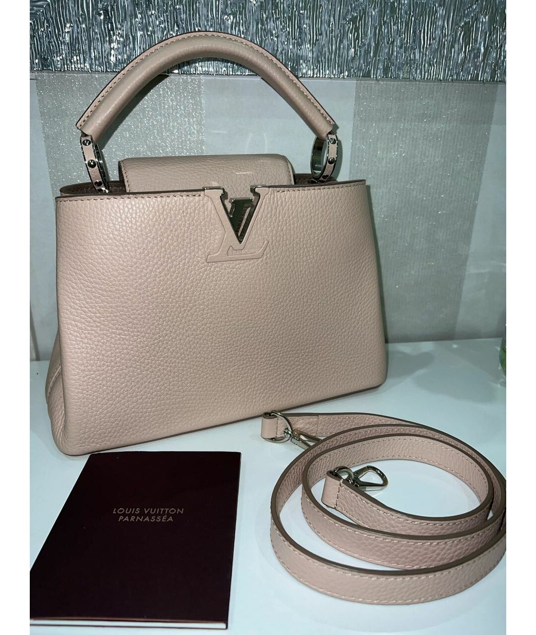 LOUIS VUITTON Розовая кожаная сумка с короткими ручками, фото 6