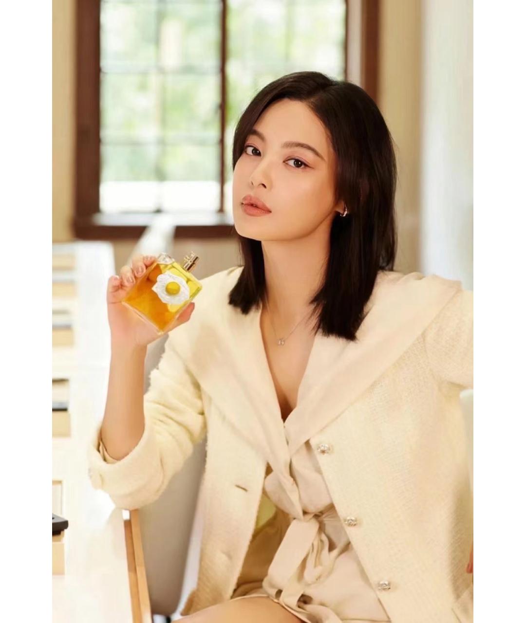 CHANEL Белое твидовое пальто, фото 3