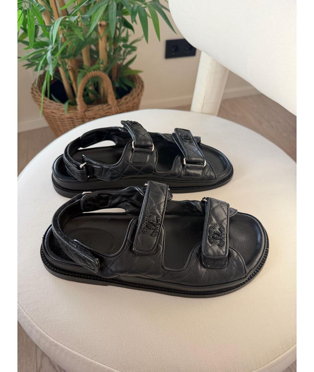 CHANEL Черные кожаные босоножки, фото 9