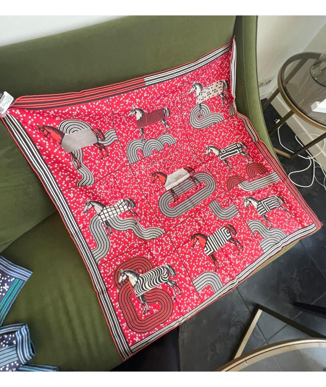 HERMES Красный шелковый платок, фото 4