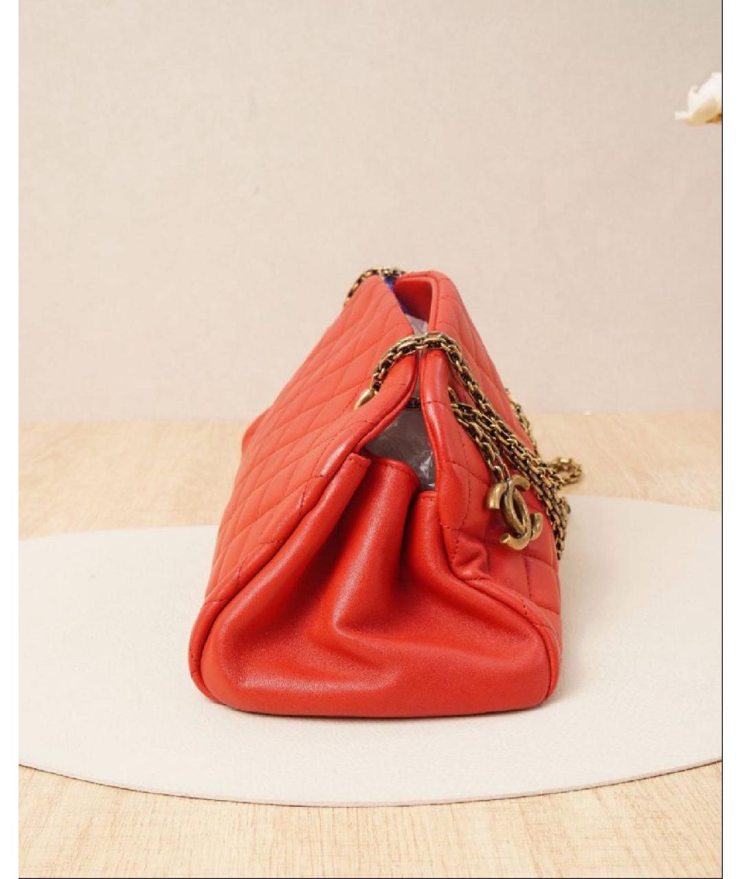 CHANEL Красная кожаная сумка через плечо, фото 3