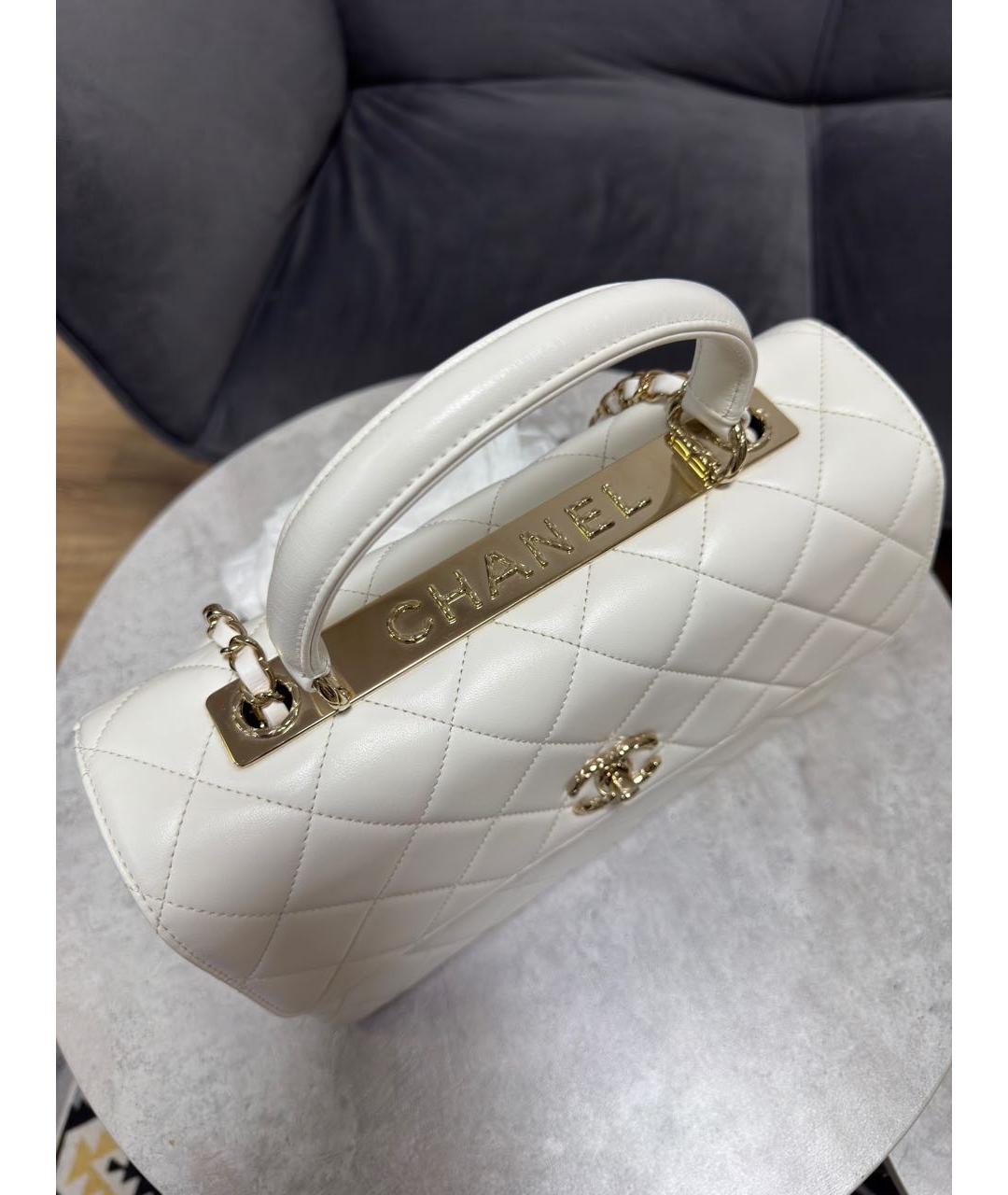 CHANEL Белая кожаная сумка через плечо, фото 4