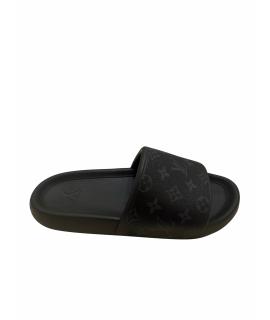 LOUIS VUITTON Шлепанцы