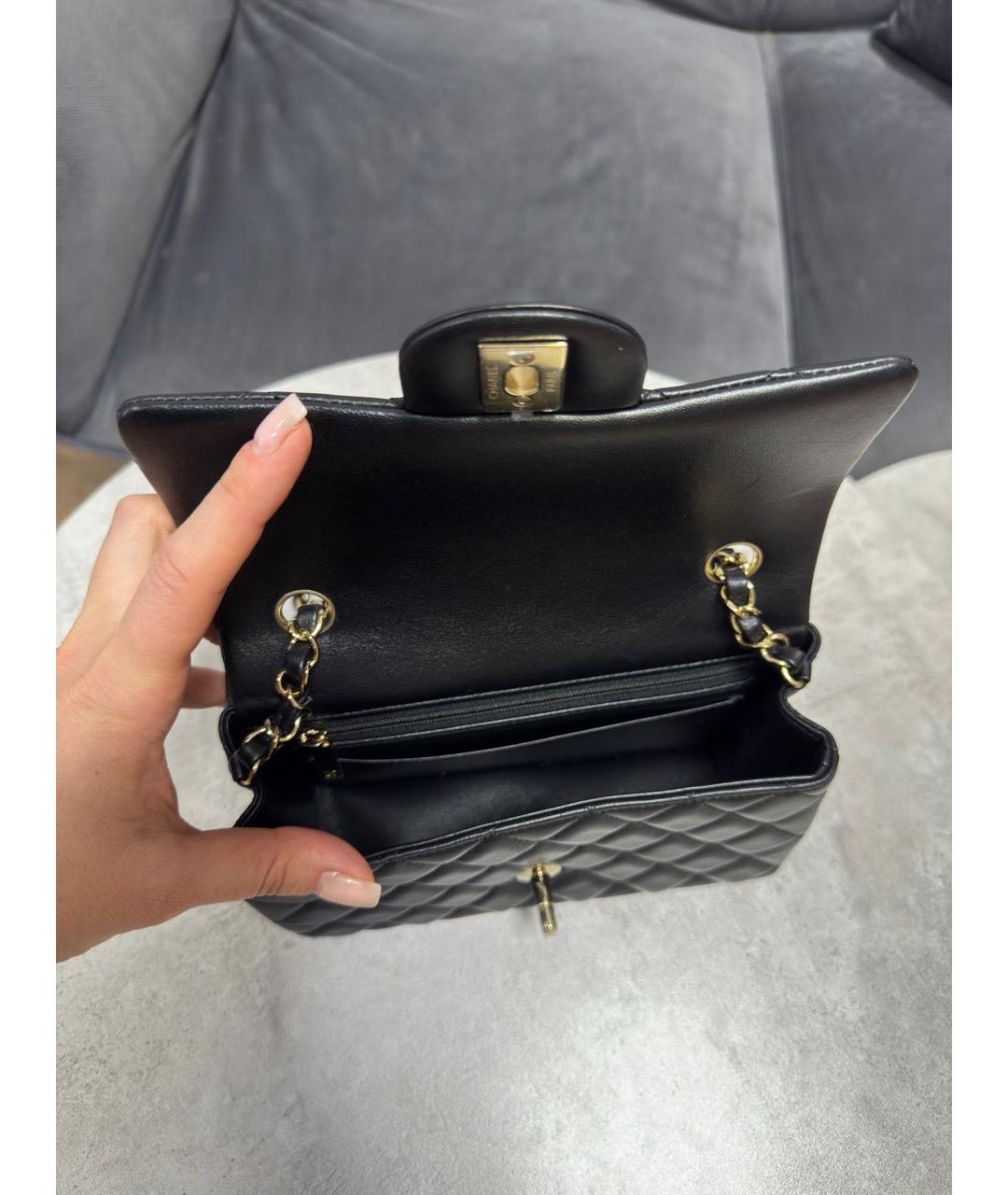 CHANEL Черная кожаная сумка через плечо, фото 4