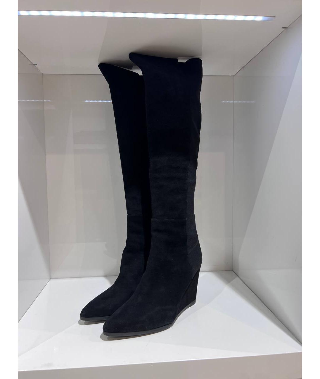 STUART WEITZMAN Черные замшевые сапоги, фото 4