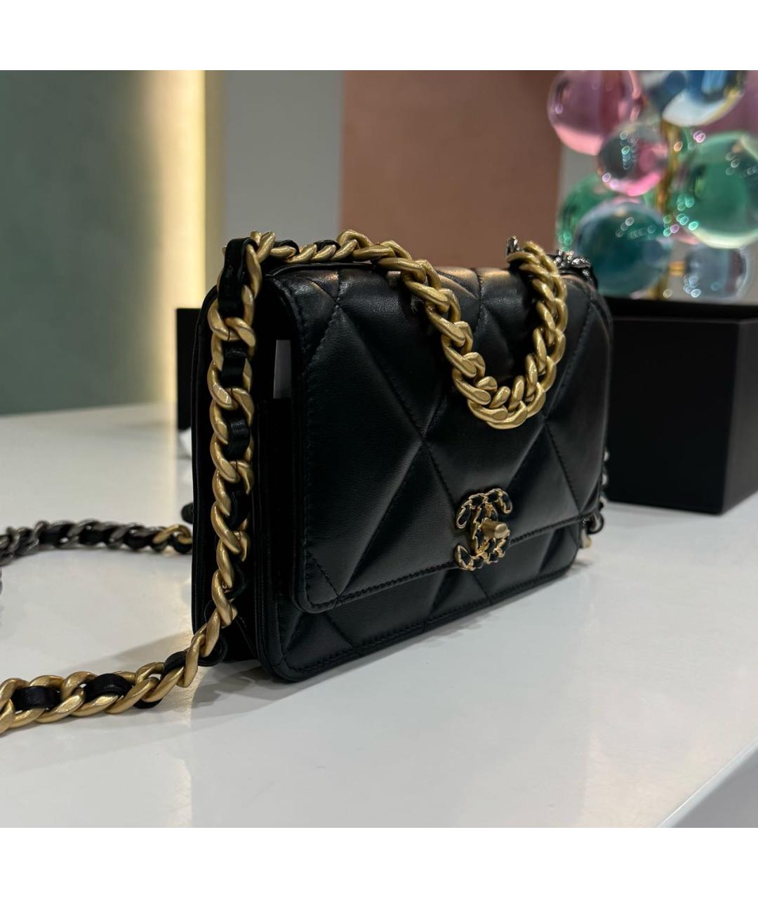 CHANEL Черная кожаная сумка через плечо, фото 2