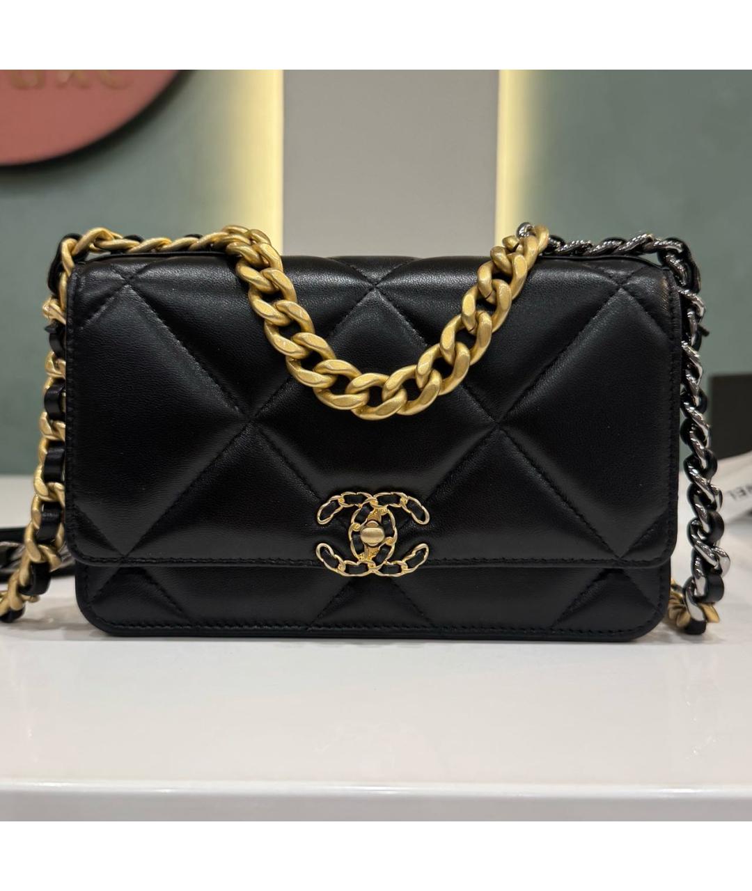 CHANEL Черная кожаная сумка через плечо, фото 9