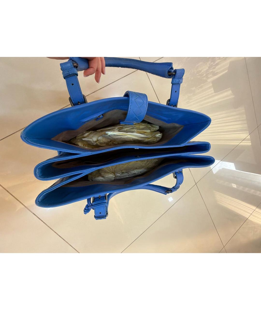 BOTTEGA VENETA Голубая кожаная сумка с короткими ручками, фото 4