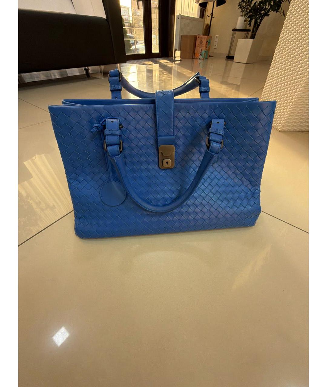 BOTTEGA VENETA Голубая кожаная сумка с короткими ручками, фото 5