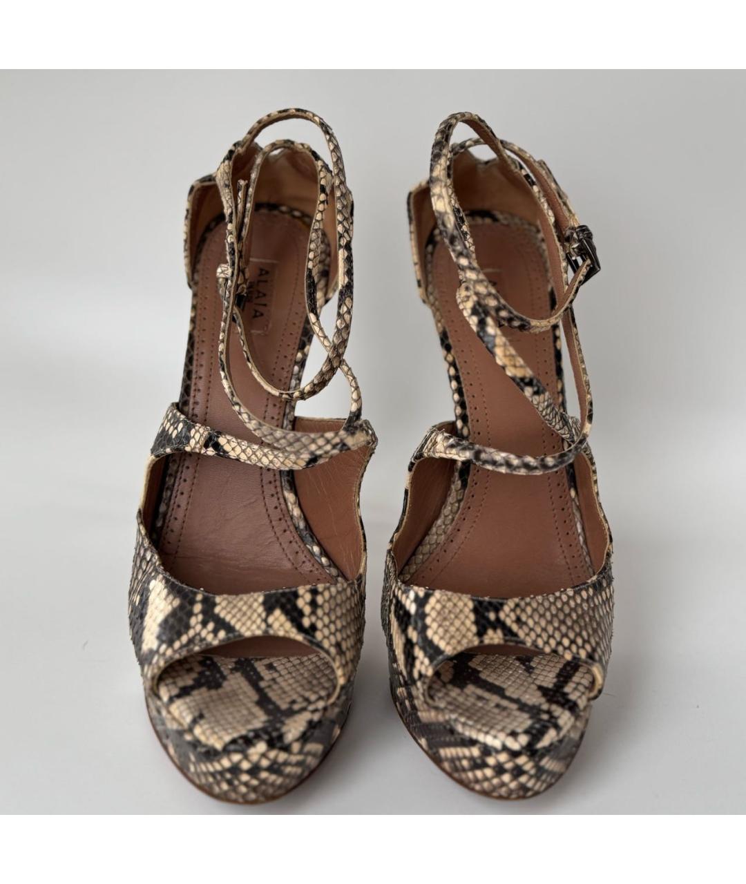 ALAIA Бежевые кожаные босоножки, фото 2