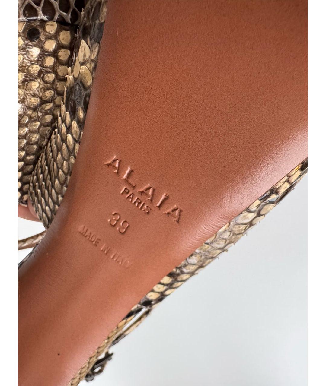 ALAIA Бежевые кожаные босоножки, фото 6