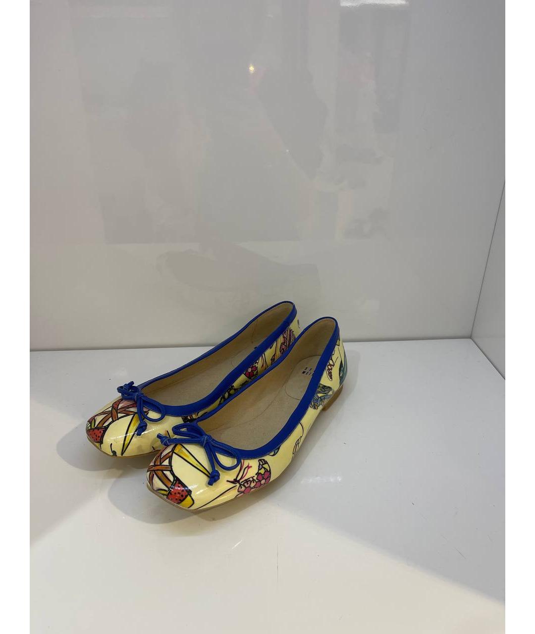 STUART WEITZMAN Желтые балетки из лакированной кожи, фото 2