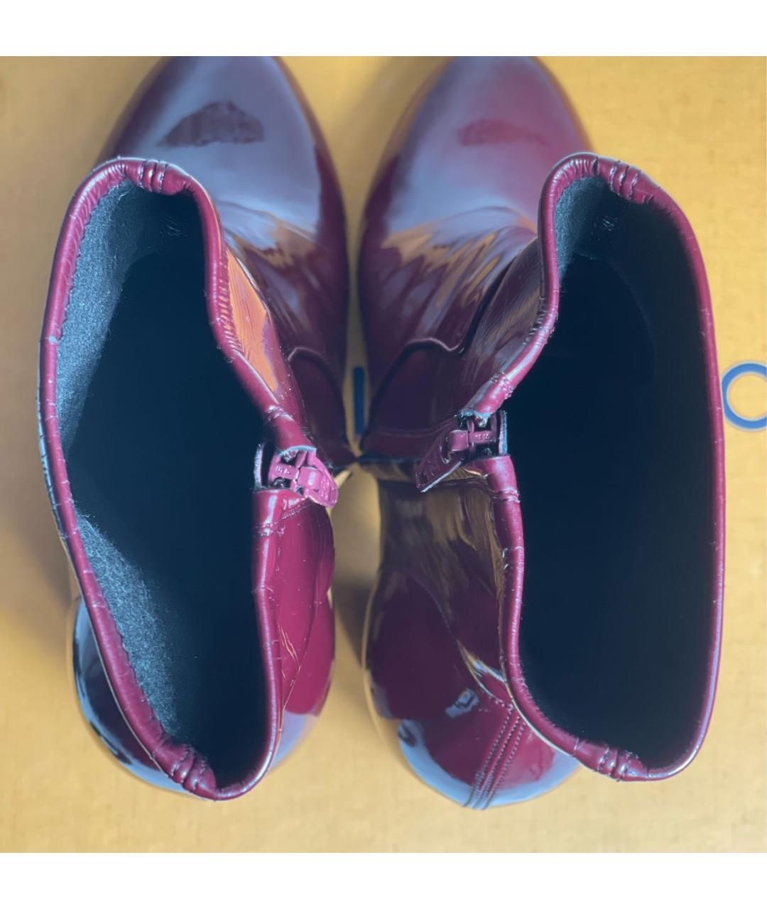 LOUIS VUITTON Бордовые ботильоны из лакированной кожи, фото 3