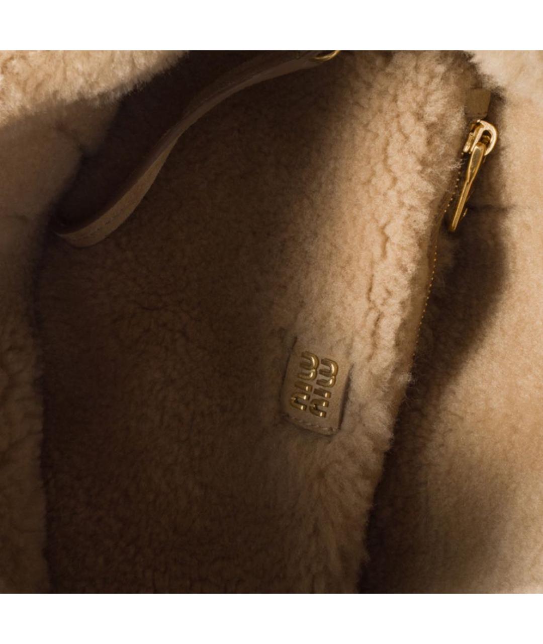 MIU MIU Бежевая замшевая сумка тоут, фото 4