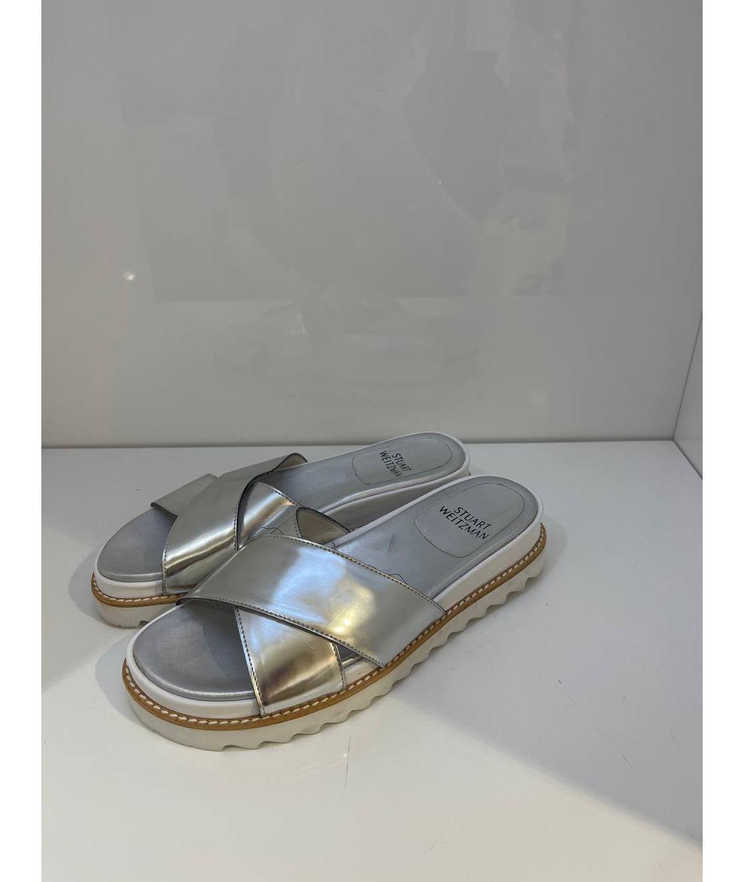 STUART WEITZMAN Серебряные сабо из лакированной кожи, фото 2