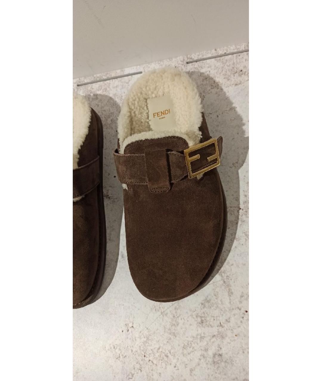 FENDI Коричневые замшевые мюли, фото 5