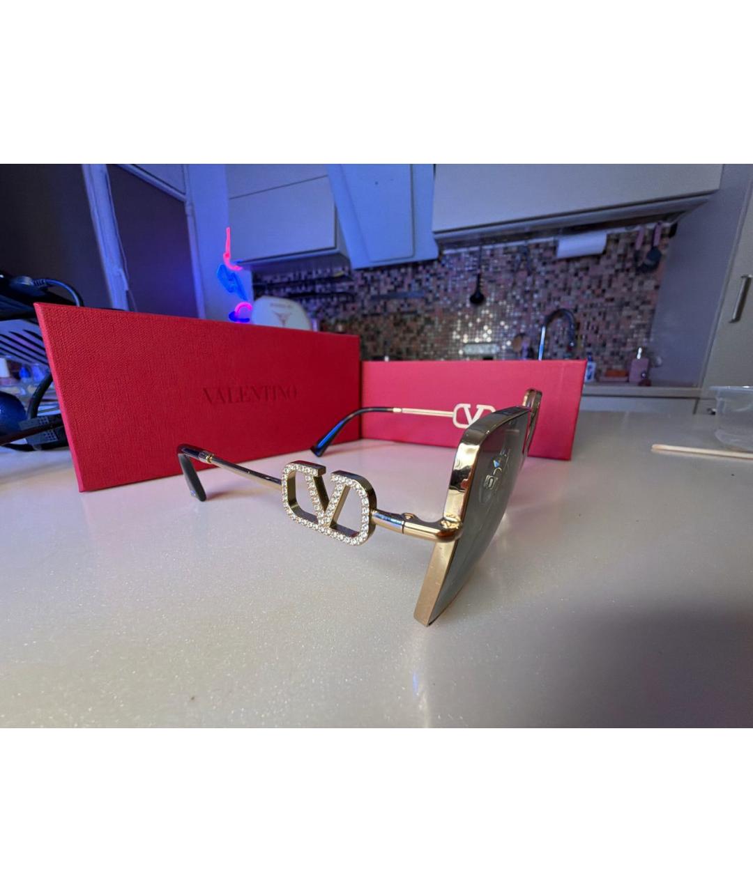 VALENTINO Черные металлические солнцезащитные очки, фото 2