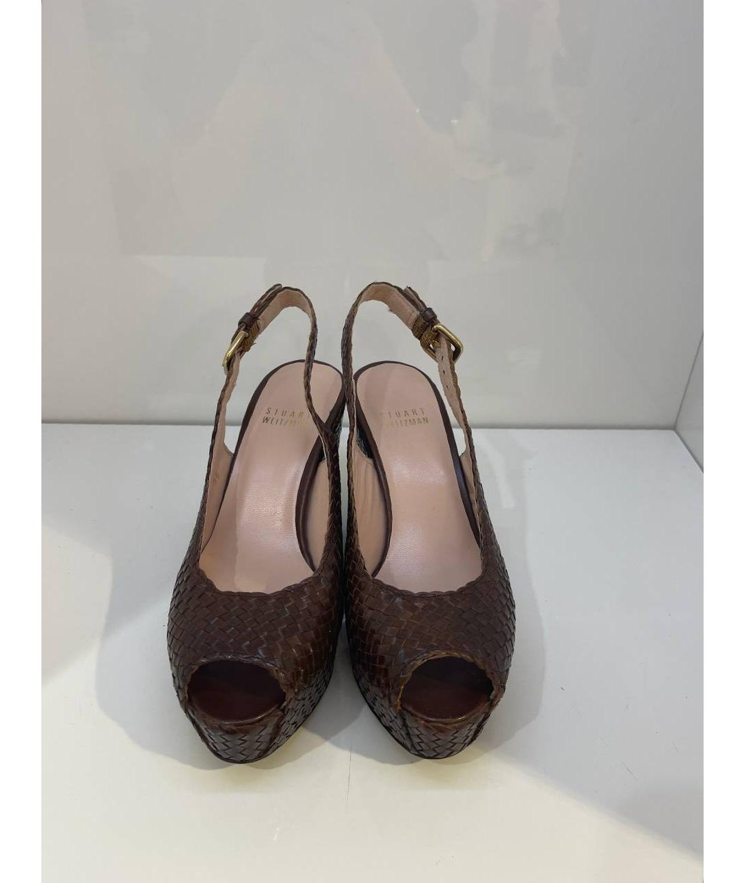 STUART WEITZMAN Коричневые босоножки из лакированной кожи, фото 3