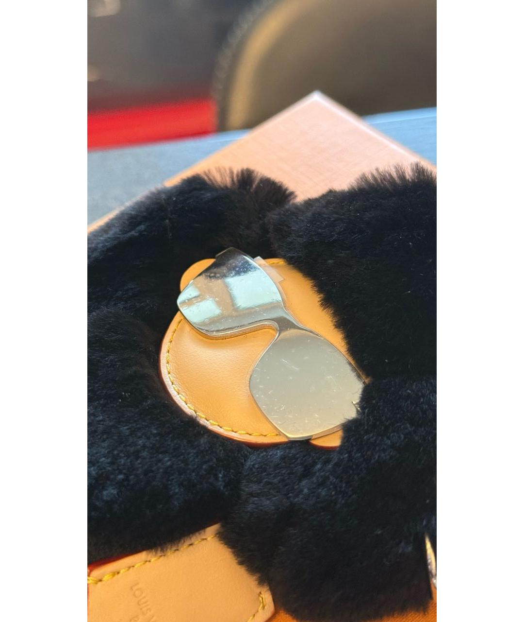 LOUIS VUITTON Черный брелок, фото 6