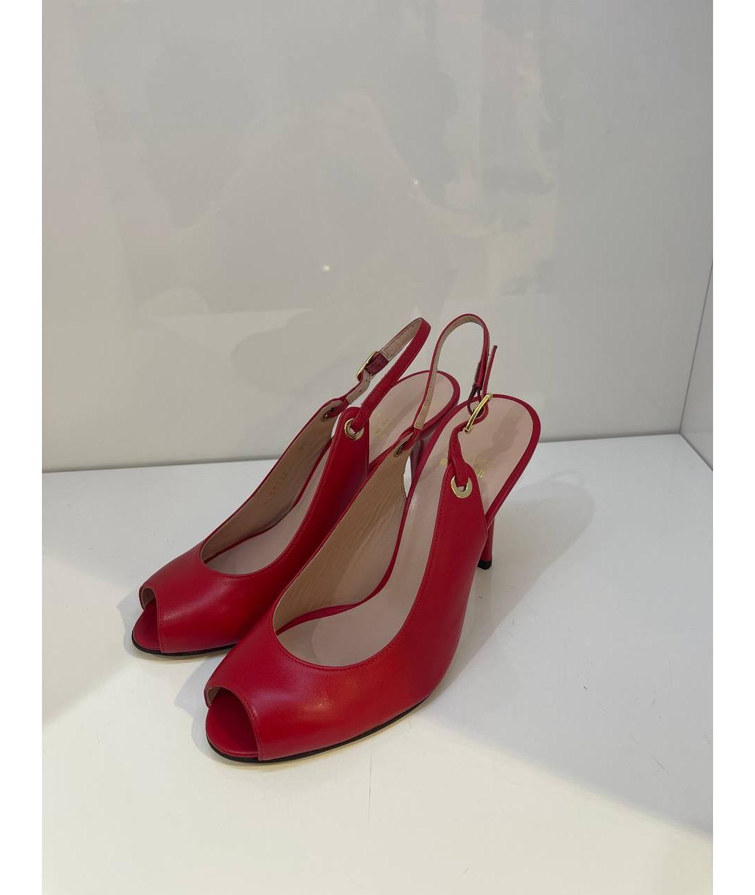 STUART WEITZMAN Красные кожаные босоножки, фото 2