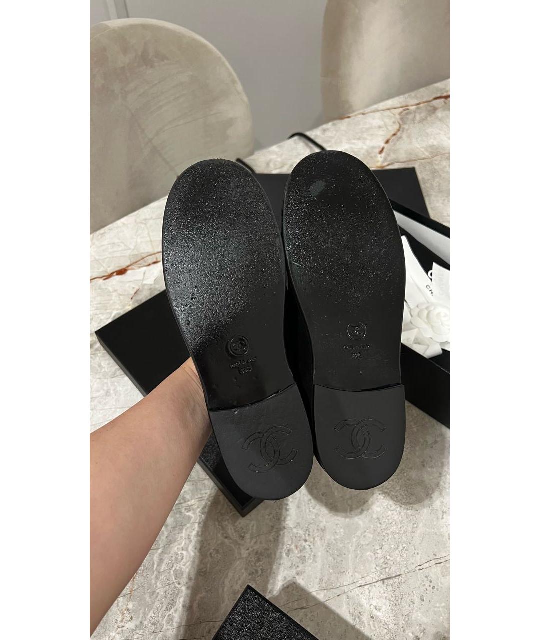 CHANEL Черные замшевые лоферы, фото 3