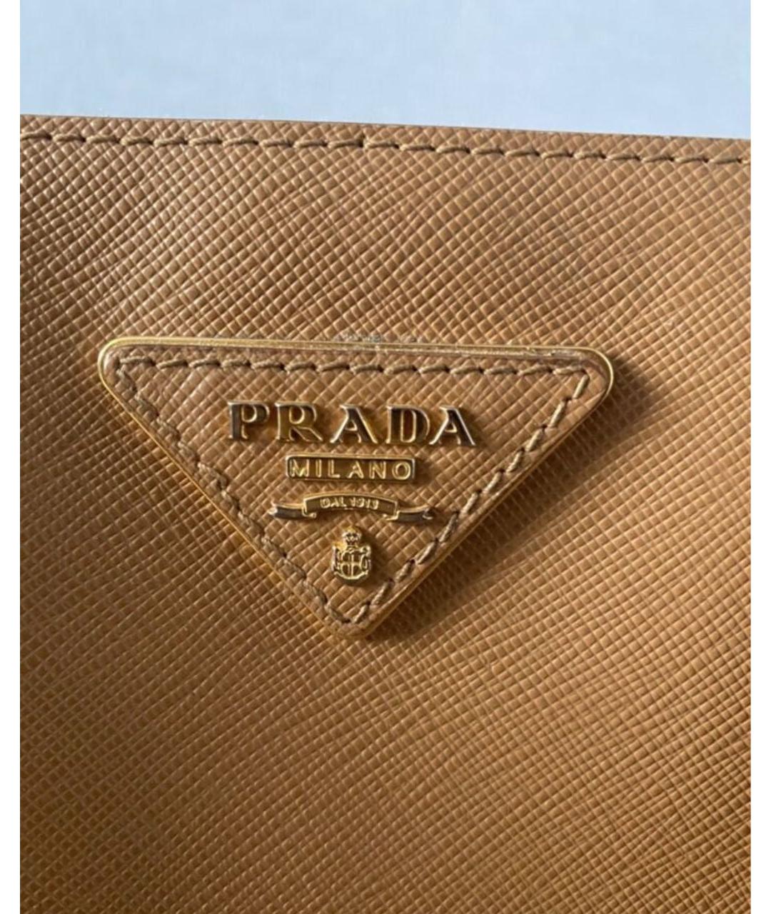 PRADA Бежевая кожаная сумка с короткими ручками, фото 3