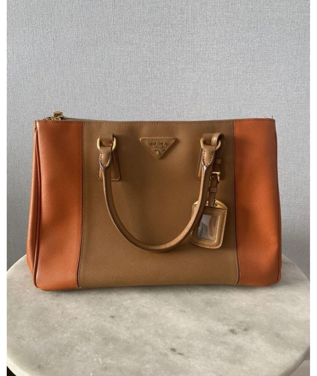 PRADA Бежевая кожаная сумка с короткими ручками, фото 2