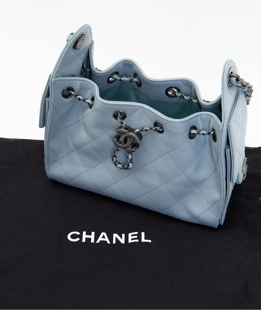 CHANEL Голубая кожаная сумка с короткими ручками, фото 7