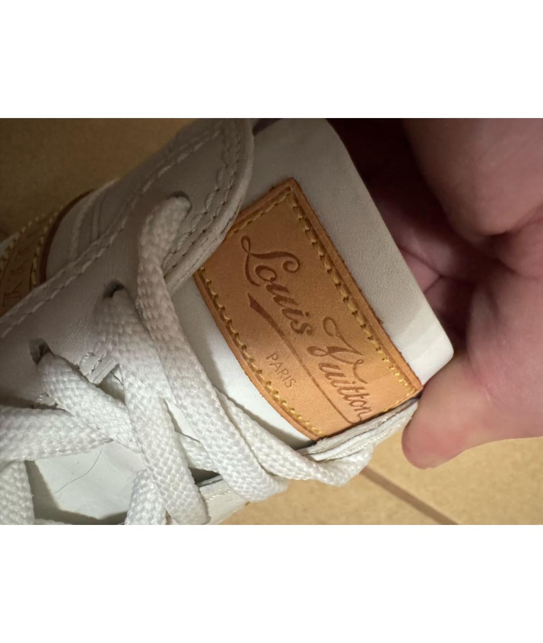 LOUIS VUITTON Белые кожаные низкие кроссовки / кеды, фото 5