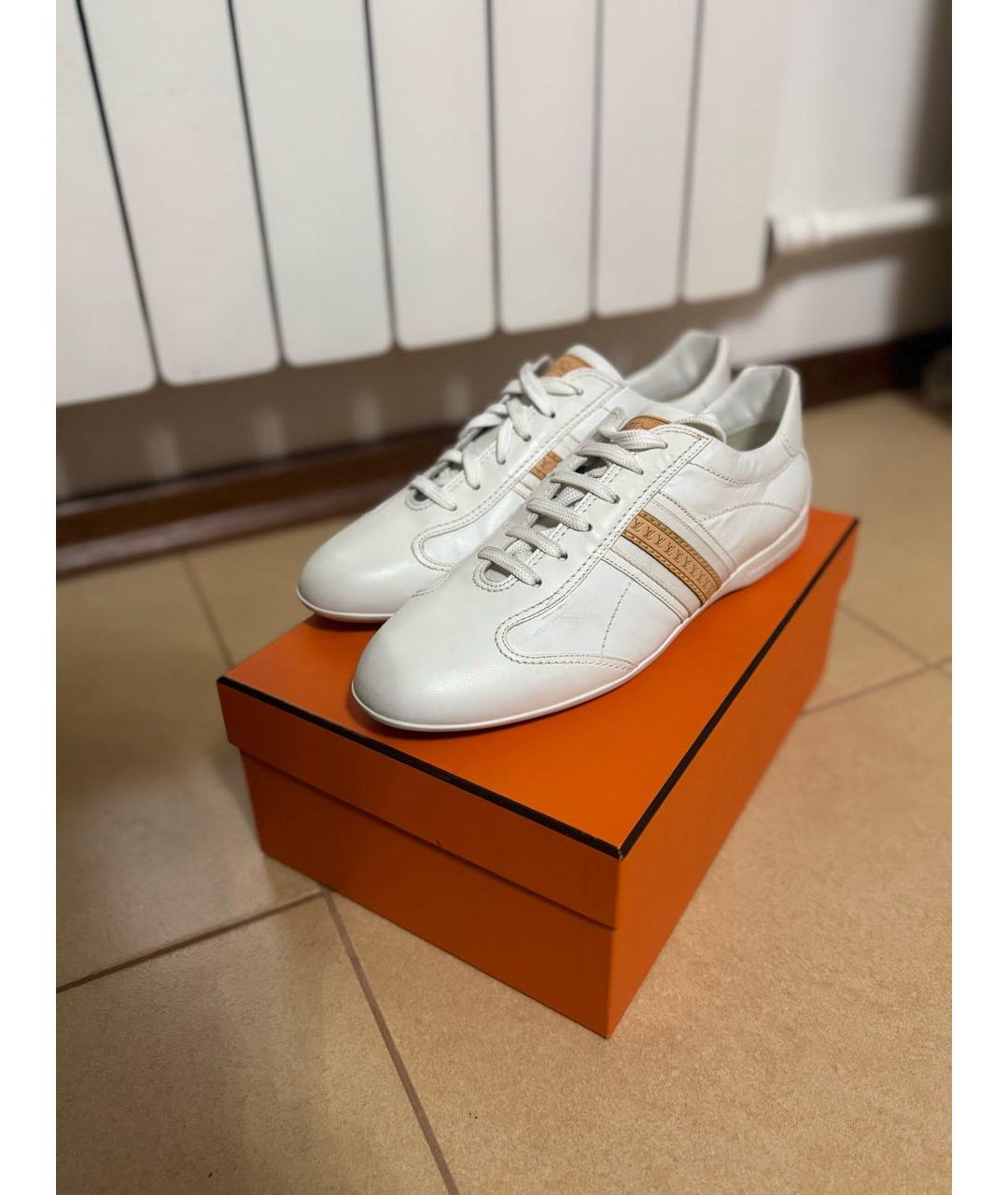 LOUIS VUITTON Белые кожаные низкие кроссовки / кеды, фото 2